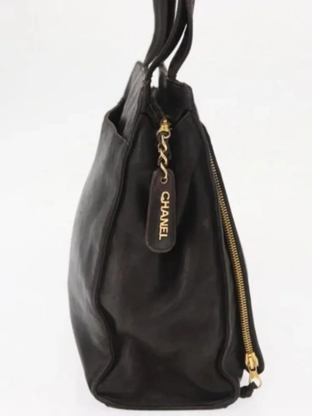 CHANEL brand	chanel color	brown